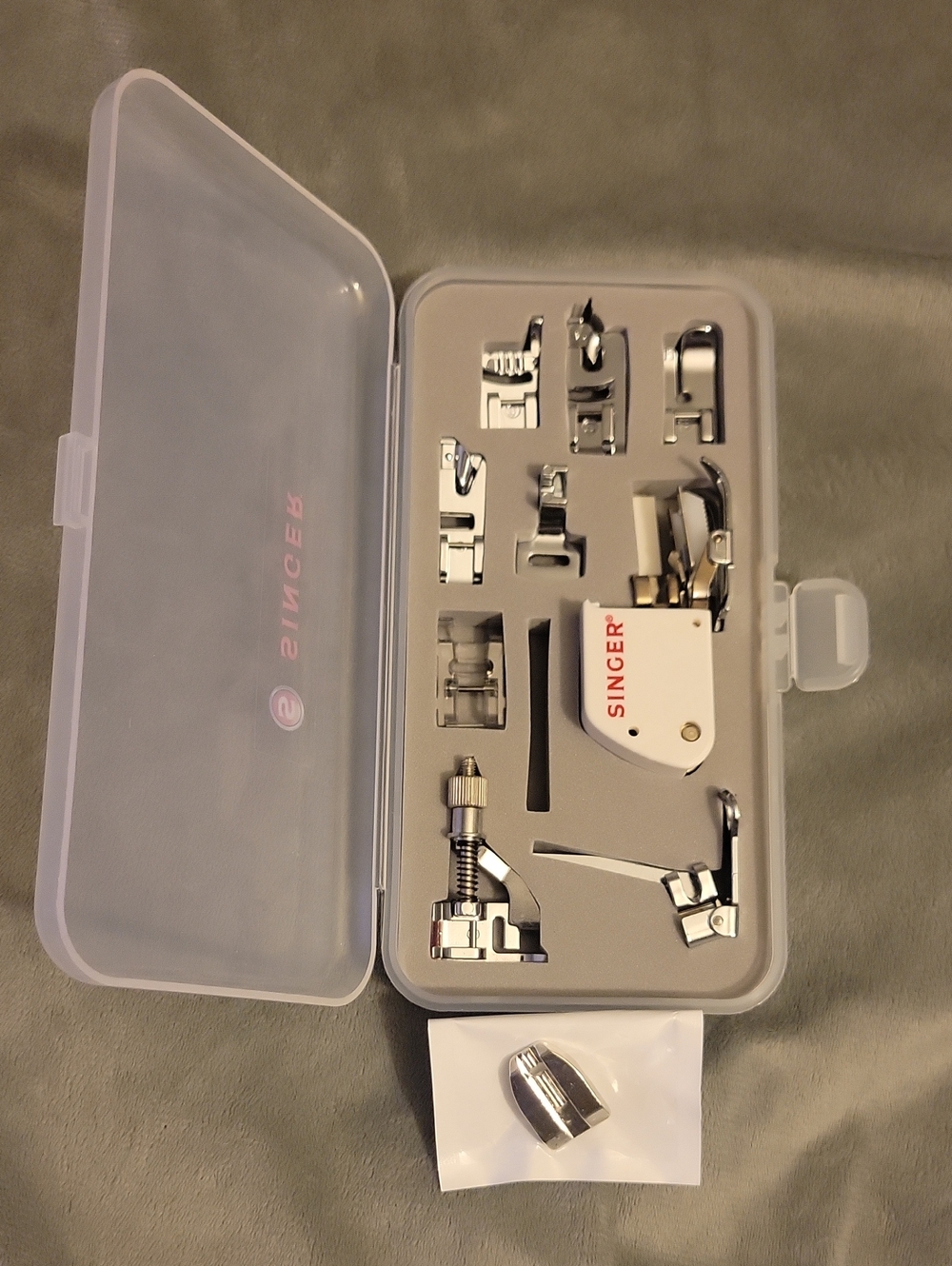 Singer White and Silver Sewing Machine Presser Foot Set